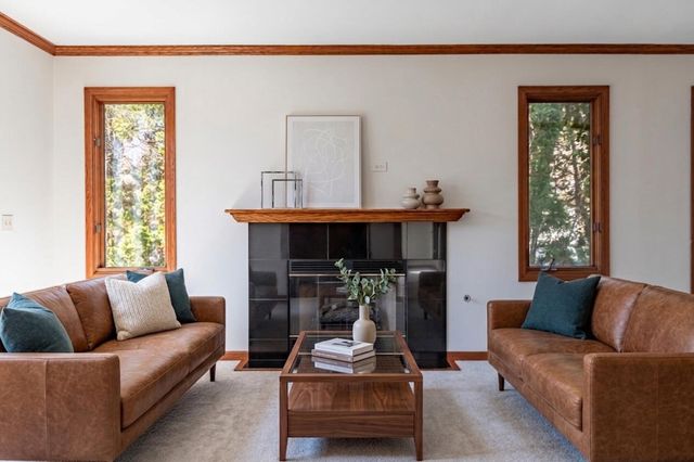 8407 Beech Avenue, Munster, IN 46321