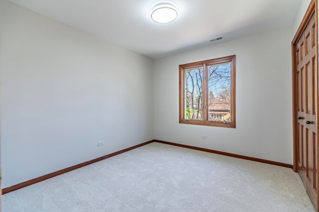 8407 Beech Avenue, Munster, IN 46321