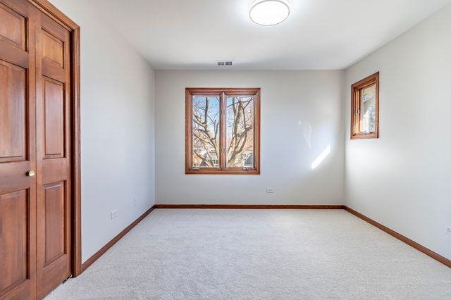 8407 Beech Avenue, Munster, IN 46321