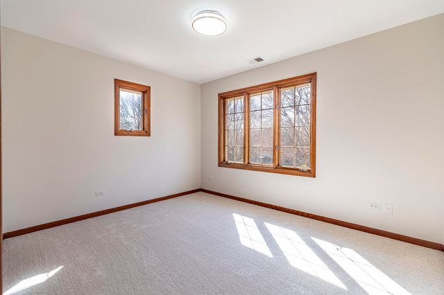 8407 Beech Avenue, Munster, IN 46321