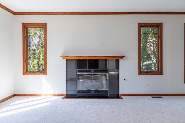 8407 Beech Avenue, Munster, IN 46321