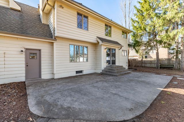 8407 Beech Avenue, Munster, IN 46321