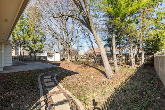 8407 Beech Avenue, Munster, IN 46321