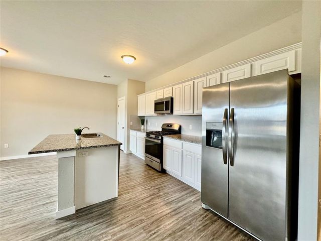 14316 Peach Tree Drive, Yukon, OK 73099