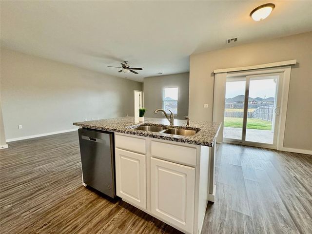 14316 Peach Tree Drive, Yukon, OK 73099