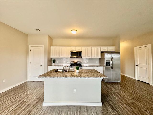 14316 Peach Tree Drive, Yukon, OK 73099