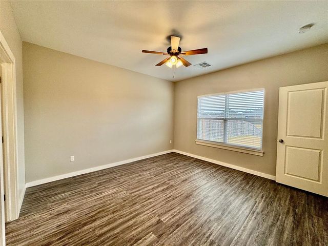 14316 Peach Tree Drive, Yukon, OK 73099