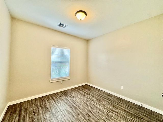 14316 Peach Tree Drive, Yukon, OK 73099