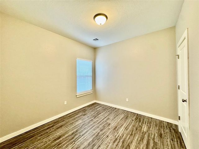 14316 Peach Tree Drive, Yukon, OK 73099