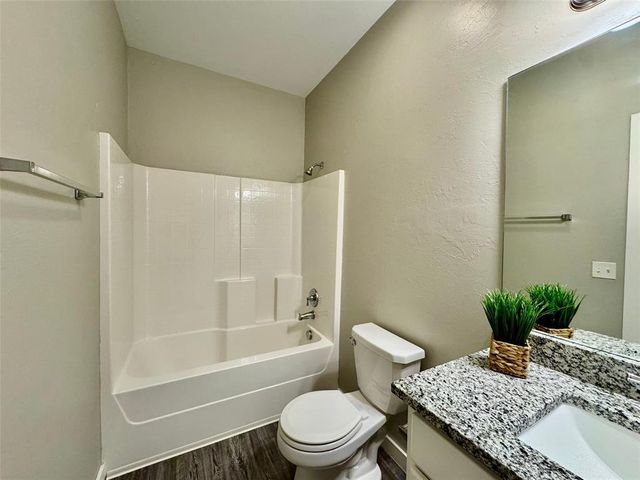 14316 Peach Tree Drive, Yukon, OK 73099
