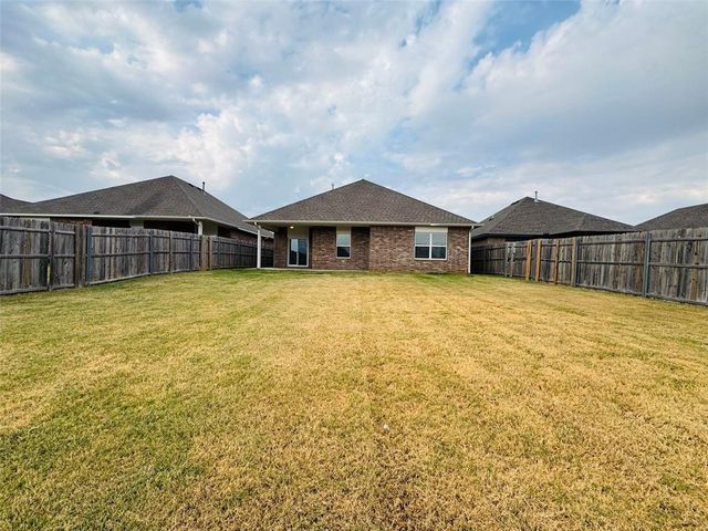 14316 Peach Tree Drive, Yukon, OK 73099