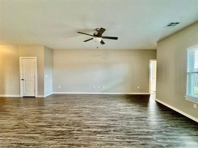14316 Peach Tree Drive, Yukon, OK 73099