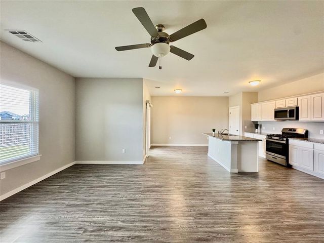 14316 Peach Tree Drive, Yukon, OK 73099