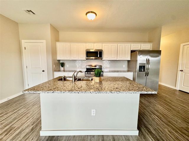 14316 Peach Tree Drive, Yukon, OK 73099