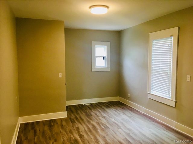 111 Kibbee Street, Mt. Clemens, MI 48043