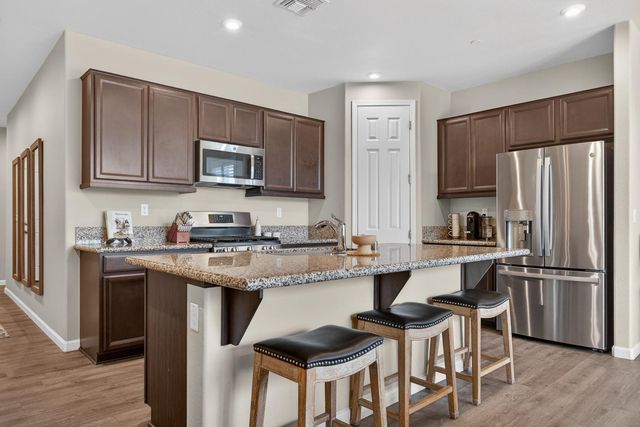 4143 Citation Dr, Olivehurst, CA 95961