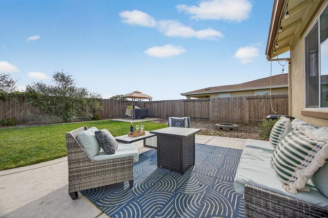 4143 Citation Dr, Olivehurst, CA 95961