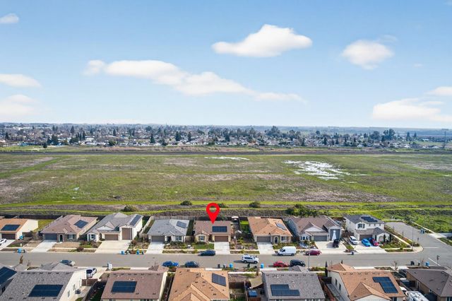 4143 Citation Dr, Olivehurst, CA 95961