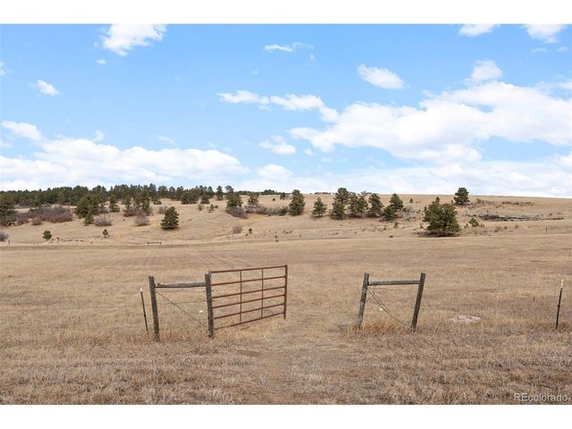 30999 Kootney St, Elizabeth, CO 80107