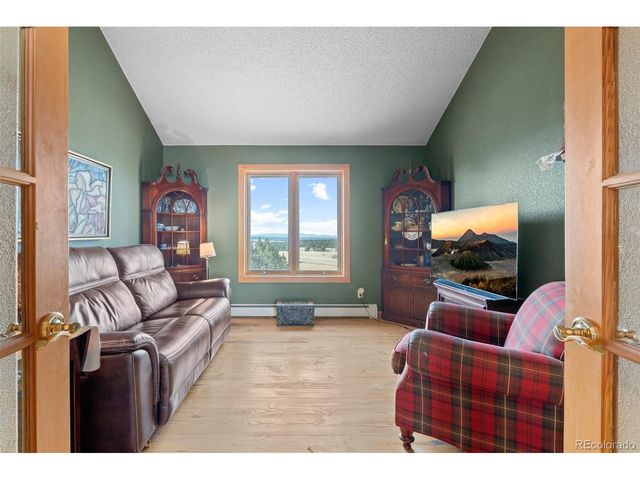 30999 Kootney St, Elizabeth, CO 80107