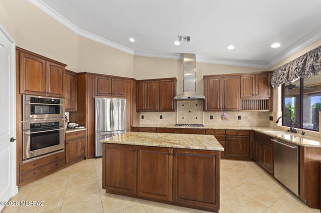 12301 N Golden Mirror Drive, Marana, AZ 85658