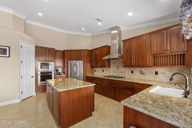 12301 N Golden Mirror Drive, Marana, AZ 85658