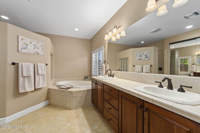 12301 N Golden Mirror Drive, Marana, AZ 85658