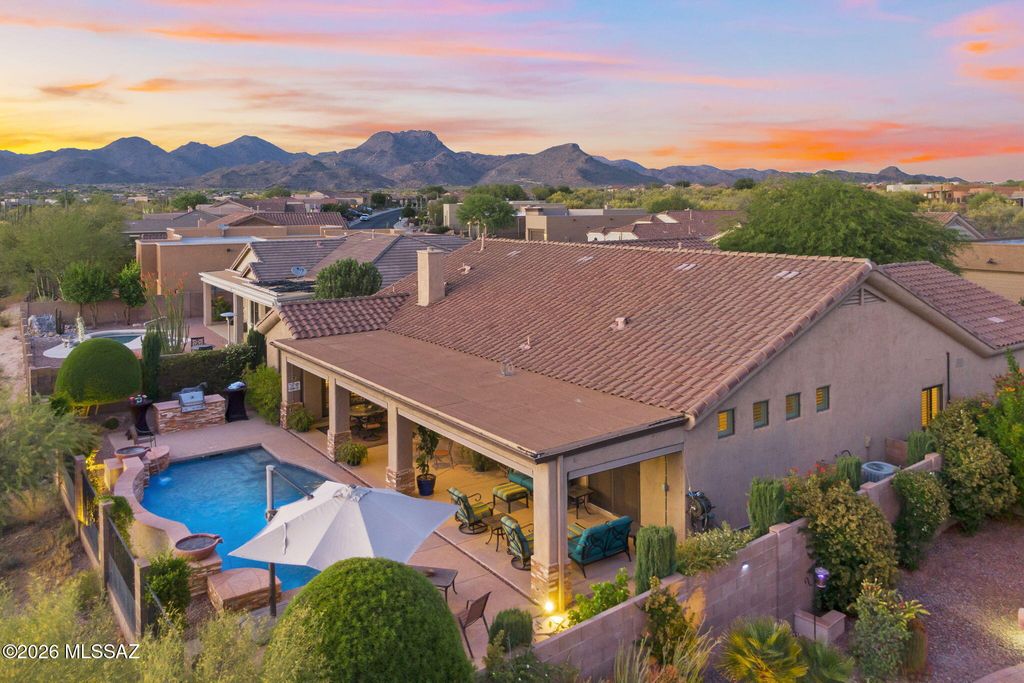 12301 N Golden Mirror Drive, Marana, AZ 85658