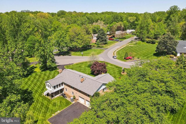 6028 BERWYND RD, Fairfax, VA 22030