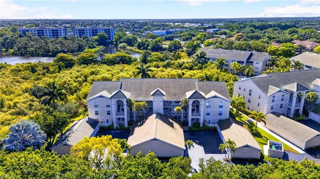 28851 Bermuda Lago CT 104, Bonita Springs, FL 34134