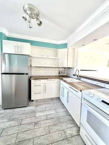 1530 NE 191st St 340, Miami, FL 33179
