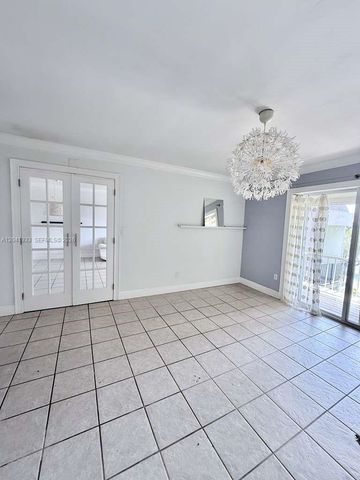1530 NE 191st St 340, Miami, FL 33179