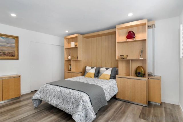 100 Coast 304, La Jolla, CA 92037