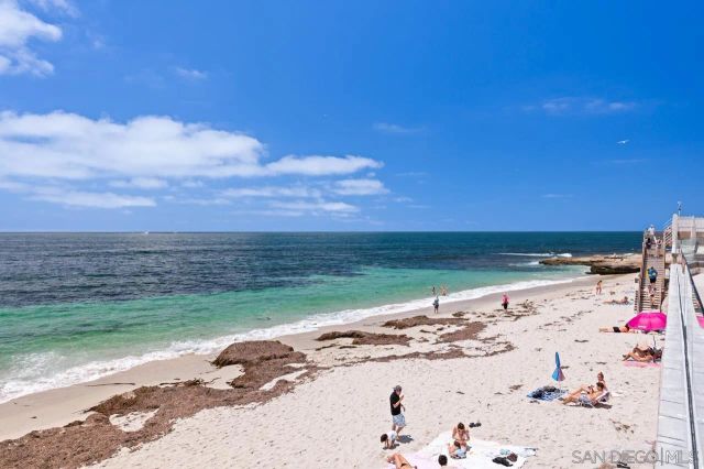 100 Coast 304, La Jolla, CA 92037