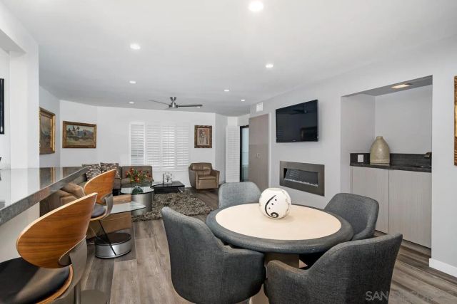 100 Coast 304, La Jolla, CA 92037