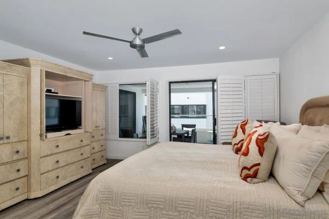 100 Coast 304, La Jolla, CA 92037