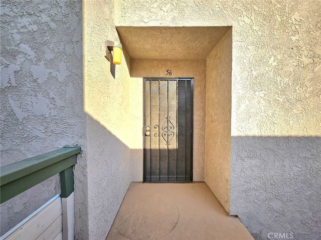2255 Cahuilla 56, Colton, CA 92324