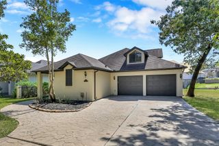 22 Creekwood Drive, Montgomery, TX 77356