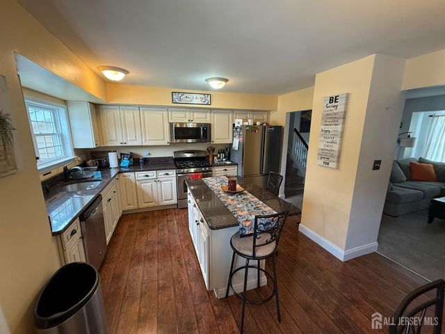 7 Verona Avenue, Hamilton, NJ 08619