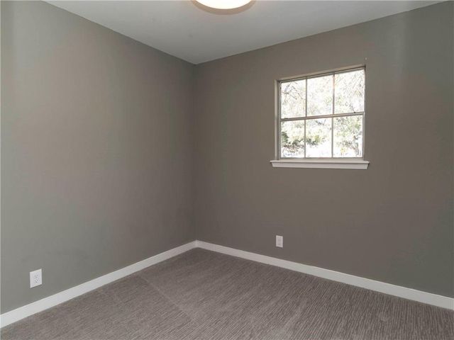 800 Sahara Ave A, Austin, TX 78745