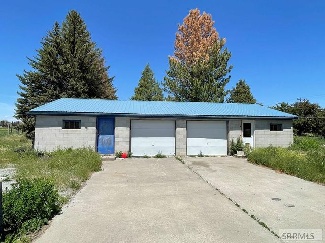 170 N 400 W, Blackfoot, ID 83221