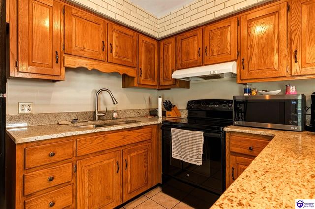 320 Mercer Street, Elizabethtown, KY 42701