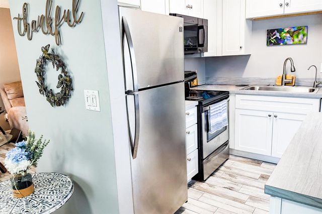 15 Vista Palm Lane 105, Vero Beach, FL 32962
