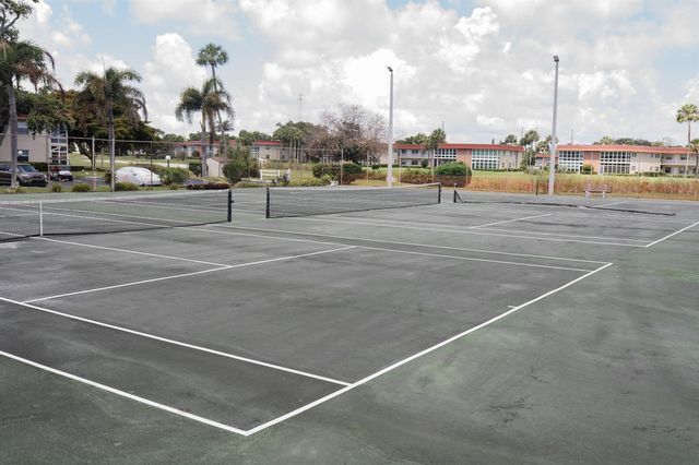 15 Vista Palm Lane 105, Vero Beach, FL 32962