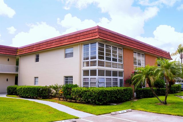 15 Vista Palm Lane 105, Vero Beach, FL 32962