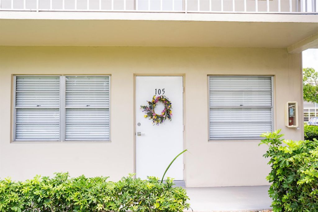 15 Vista Palm Lane 105, Vero Beach, FL 32962
