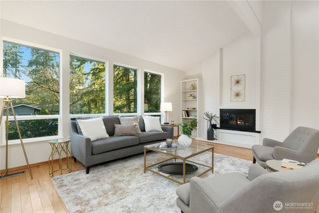 2103 180th Court NE, Redmond, WA 98052