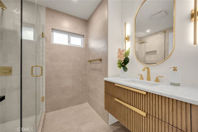 4807 Bentree, Long Beach, CA 90807