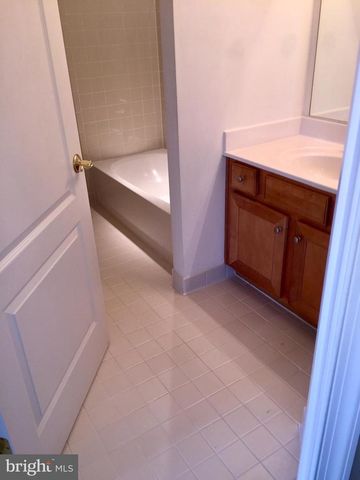 25802 TURLOUGH TER, Chantilly, VA 20152