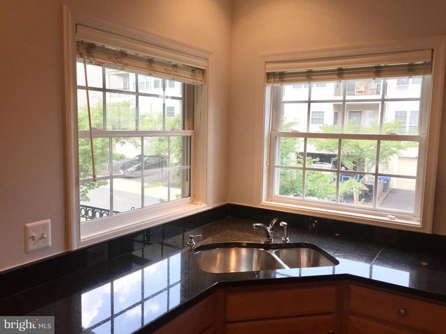 25802 TURLOUGH TER, Chantilly, VA 20152